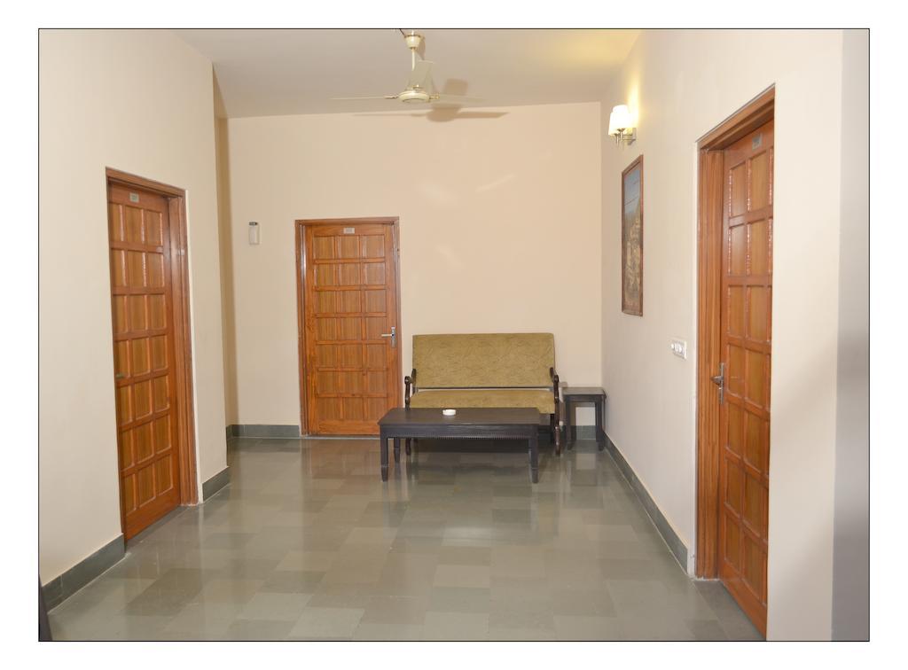 Hotel Amer Palace Bhopal Exteriör bild